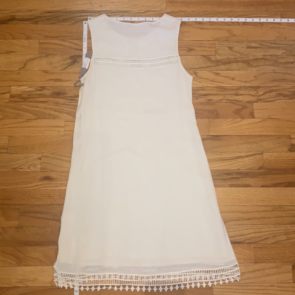 Cream, shift dress with lattice cut out details - Picture 4 of 9
